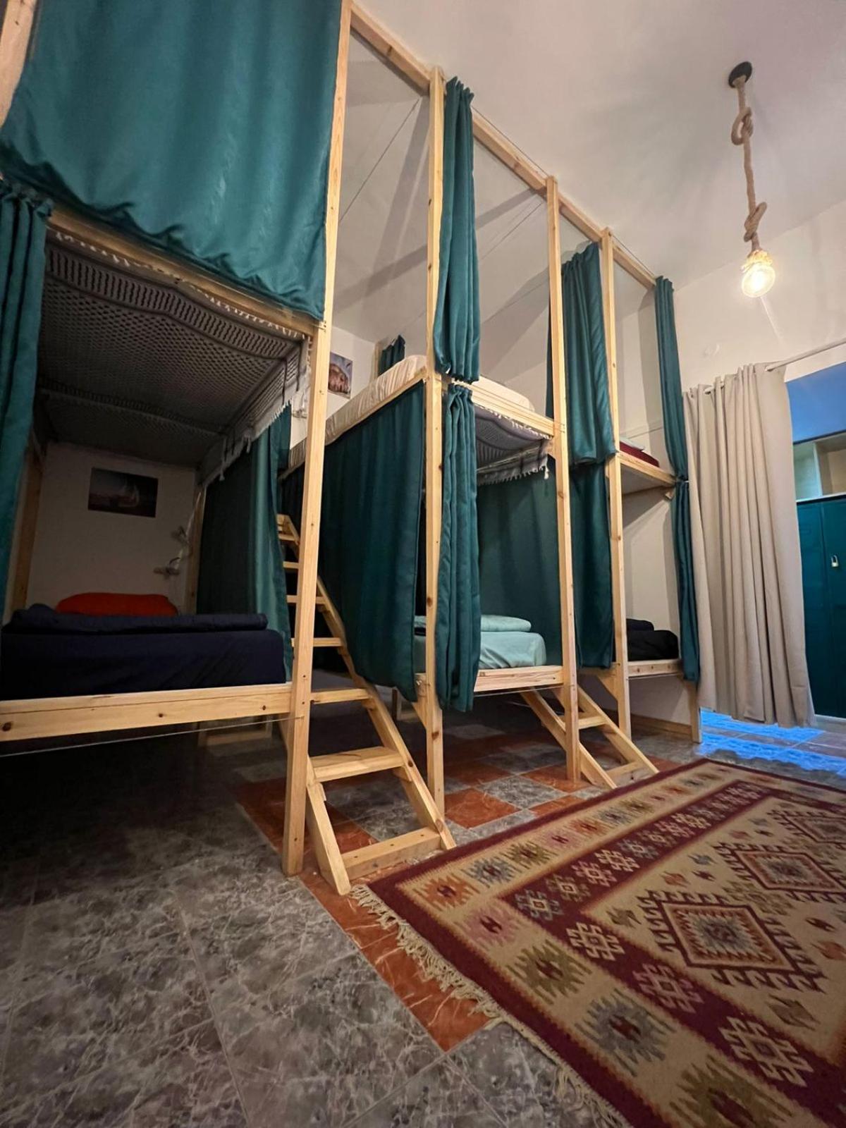Mango Haus Hostel Акаба Екстериор снимка