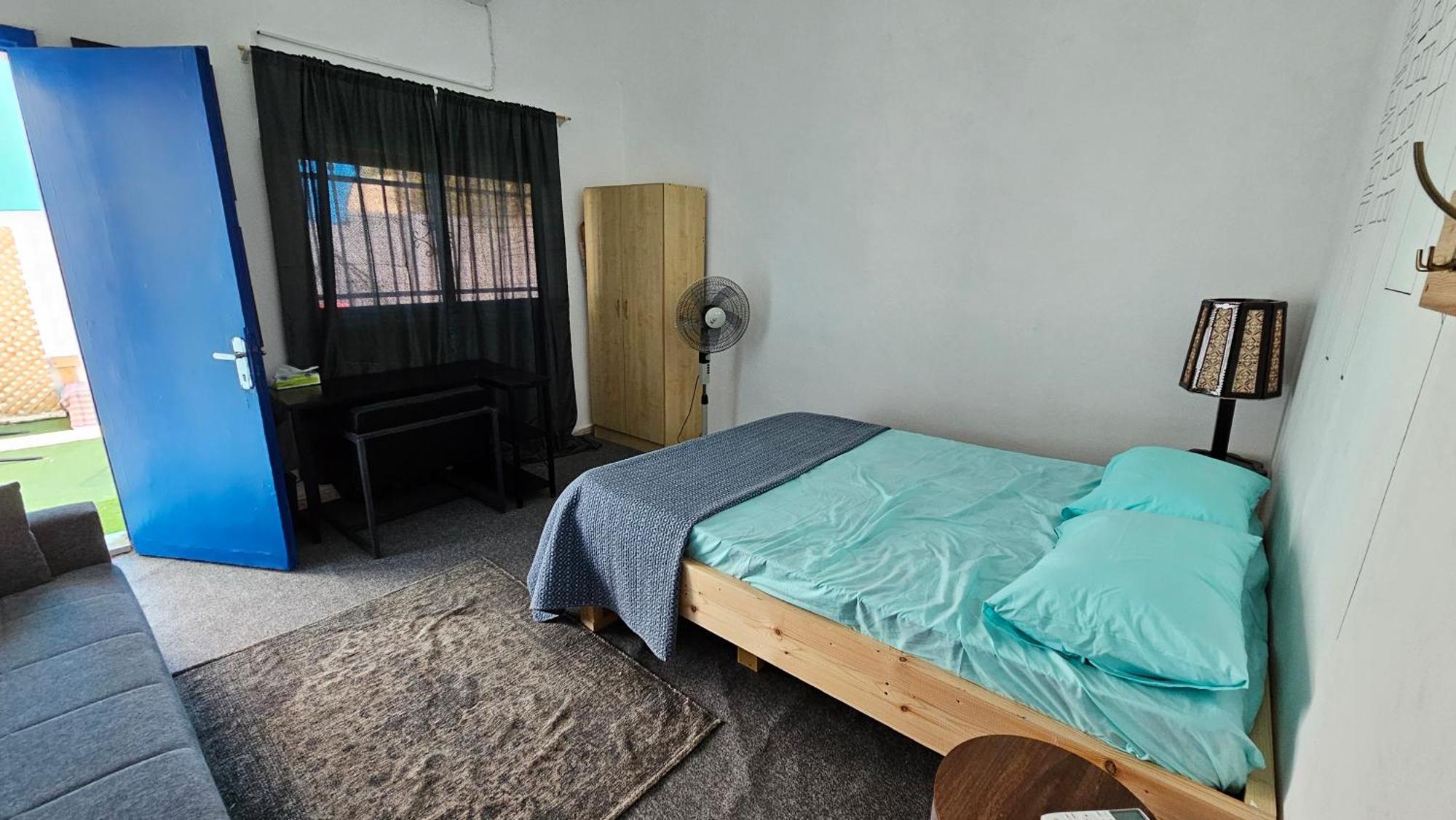 Mango Haus Hostel Акаба Стая снимка