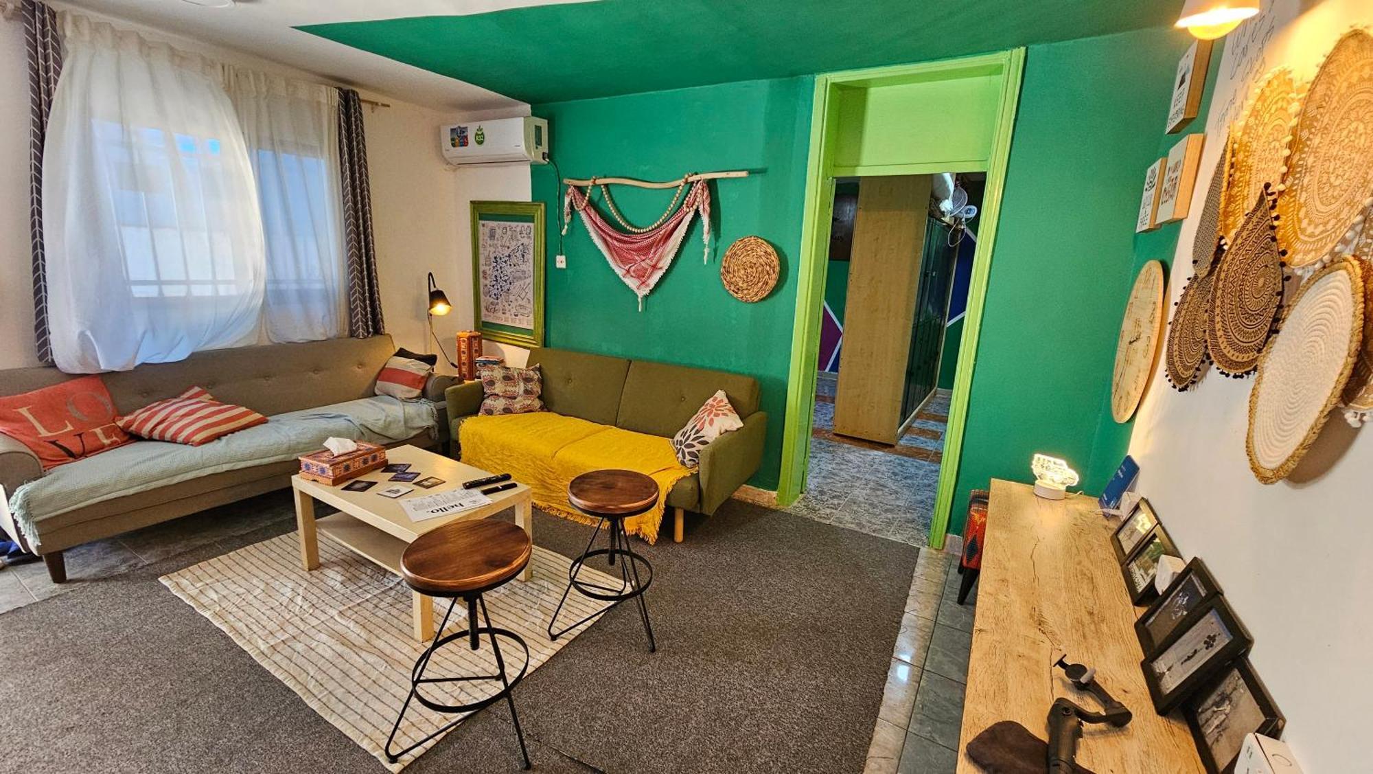 Mango Haus Hostel Акаба Екстериор снимка